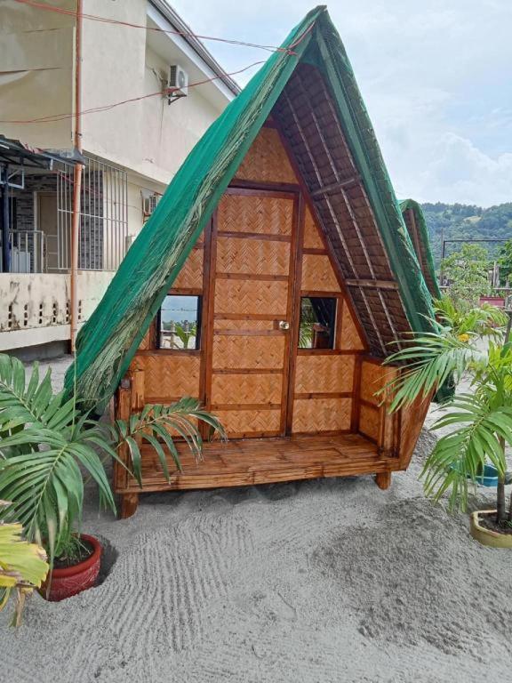 Suzuki Beach Hotel Olongapo Eksteriør billede